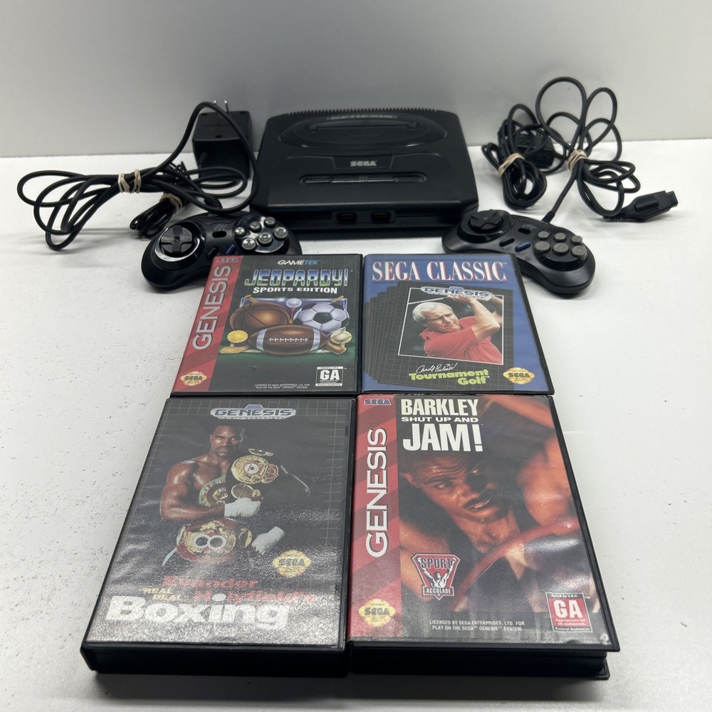 Sega Genesis System Console MK-1631 Bundle - Tested - 2 Controllers/4 Games
